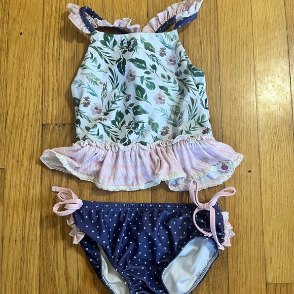 Cheeky plum - Picture 1 of 4